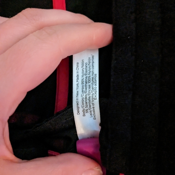 Adore Me black and red lace cutout strappy bustier with garter straps - medium - Picture 4 of 6